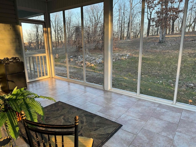 view of unfurnished sunroom