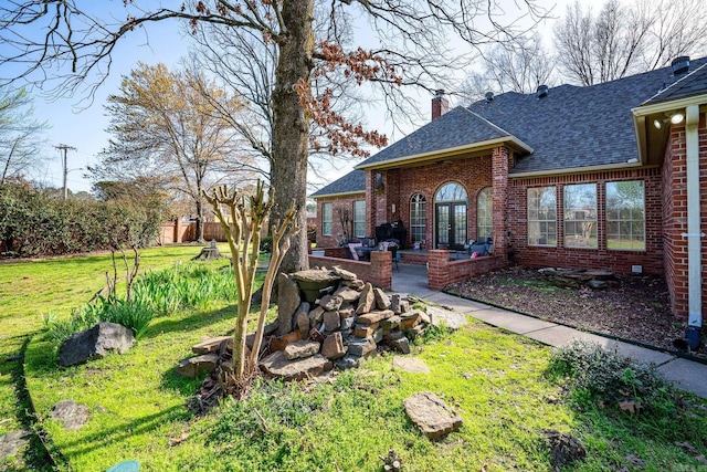 view of yard with a patio