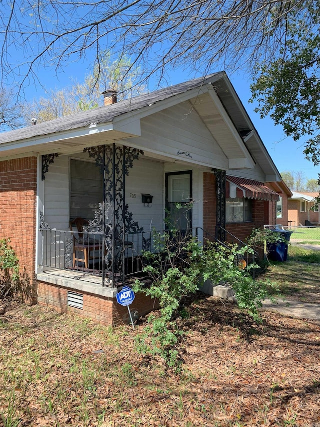 view of front of home featuring covered porch