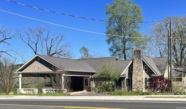 view of front of property