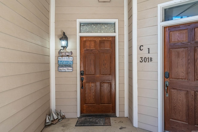 view of property entrance