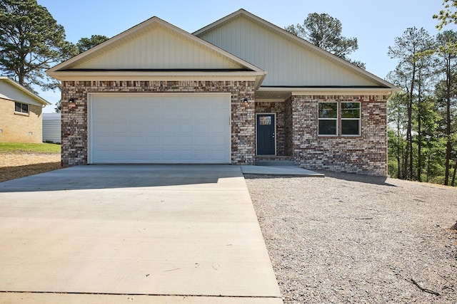 view of front facade with a garage