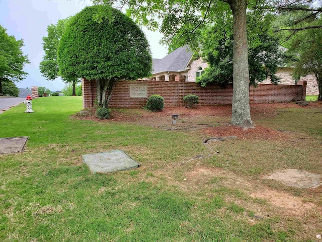 Listing photo 2 for 103 Navajo Trl, Maumelle AR 72113