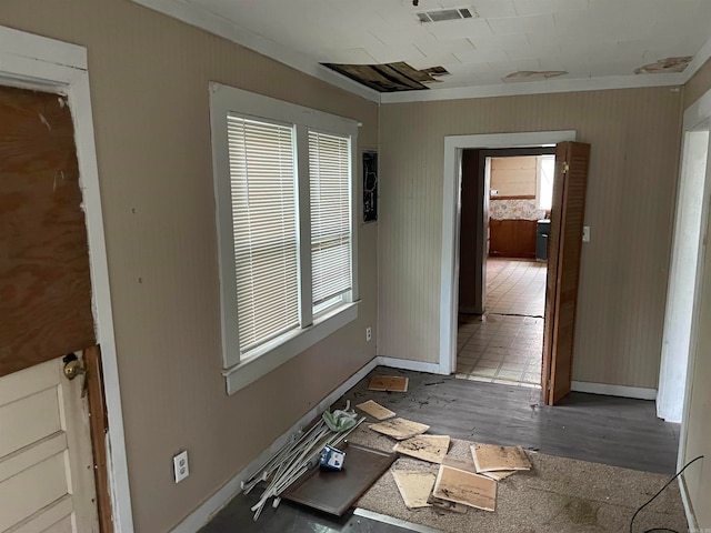 empty room with hardwood / wood-style flooring