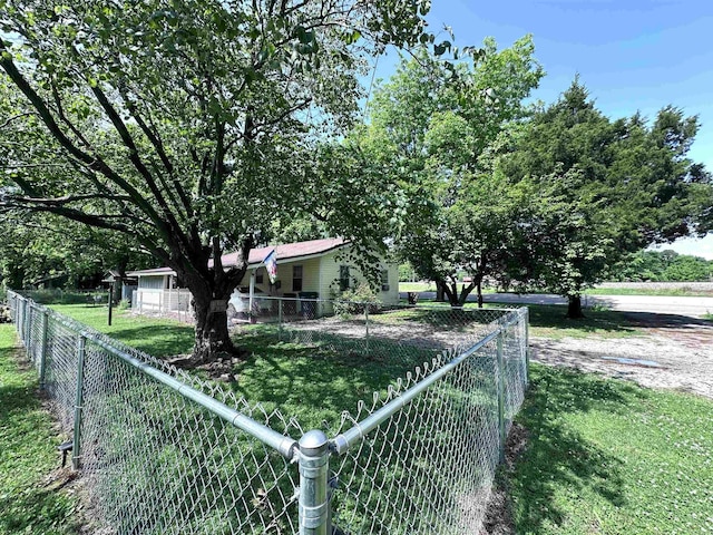 508 State St, Greenway, AR 72430 - view of yard