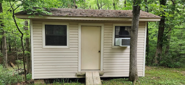 view of outdoor structure with cooling unit