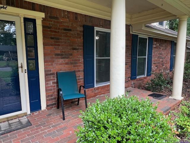 view of patio / terrace with covered porch