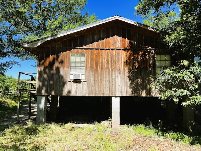 view of side of property