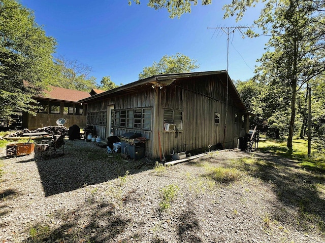 view of outdoor structure