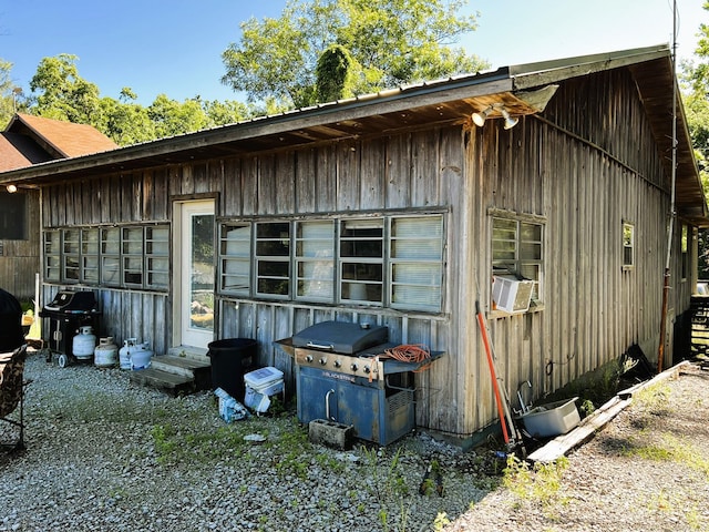 view of home's exterior