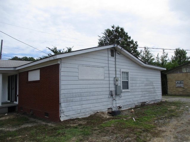 view of property exterior