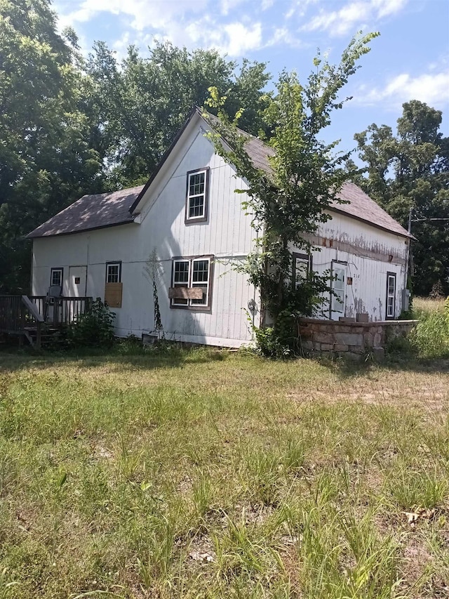 view of property exterior