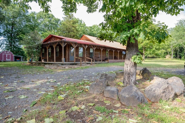 view of front of property