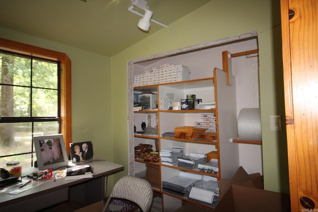 152 Hempstead 336, Mccaskill, AR 71847 - office space with lofted ceiling