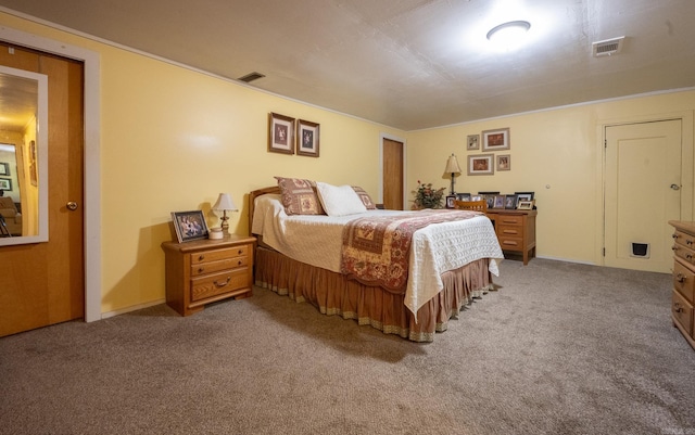 view of carpeted bedroom