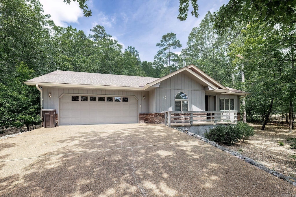 view of front of property featuring a garage