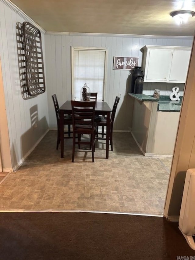 404 S Oak St, Fordyce, AR 71742 - dining space with carpet