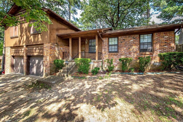 view of exterior entry featuring a porch