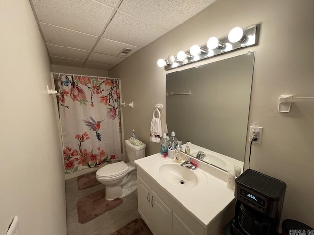 509A Woodland Hills Rd, Hardy, AR 72542 - bathroom with visible vents, a shower with curtain, toilet, vanity, and a drop ceiling