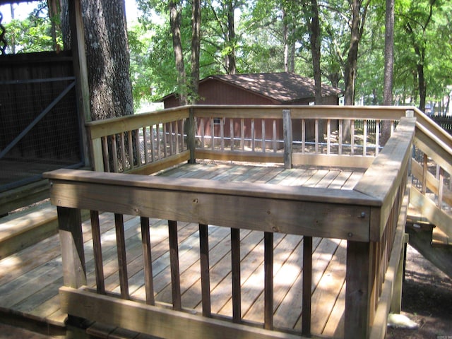 901 Hastey Ave, Mena, AR 71953 - view of deck
