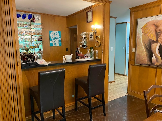 400 Neill Rd, Helena, AR 72342 - bar featuring hardwood / wood-style floors and ornamental molding