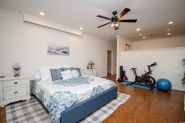 bedroom featuring ceiling fan, ornamental molding, recessed lighting, and light wood-style floors