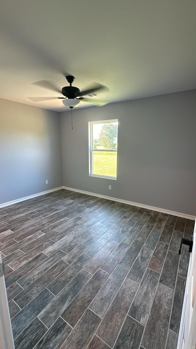 empty room with ceiling fan