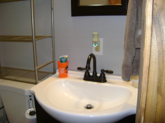 bathroom with sink