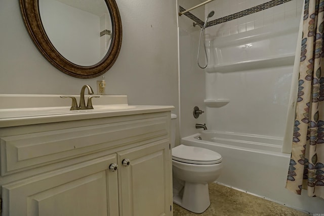 full bathroom featuring vanity, toilet, and shower / bath combo