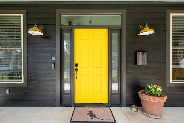 view of entrance to property