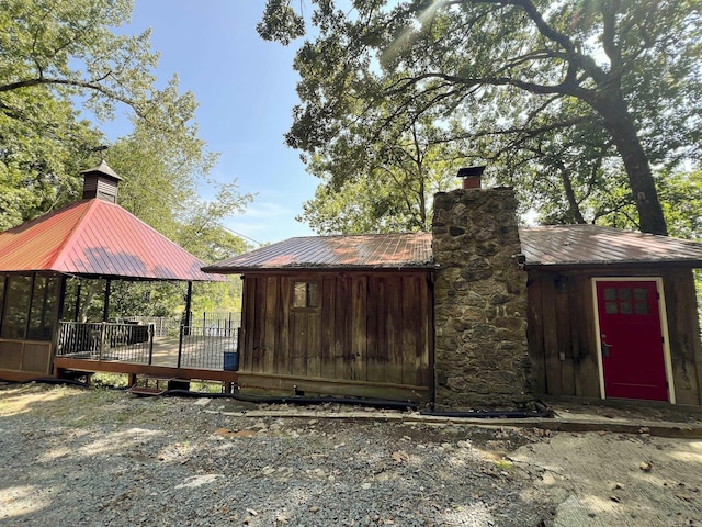 view of outbuilding