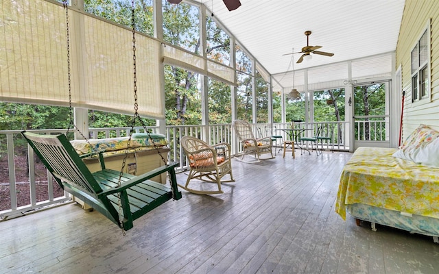 sunroom / solarium with ceiling fan