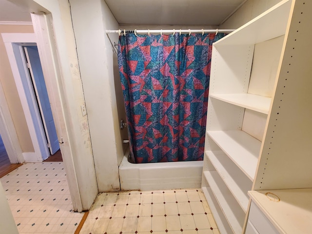 187 N Monroe St, Piggott, AR 72454 - bathroom with shower / tub combo
