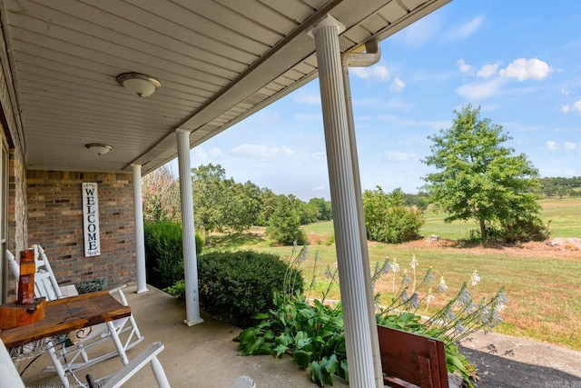 view of patio / terrace with covered porch