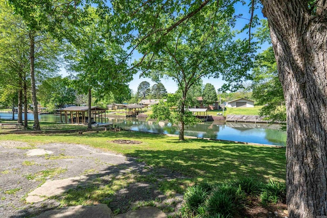 view of yard with a water view