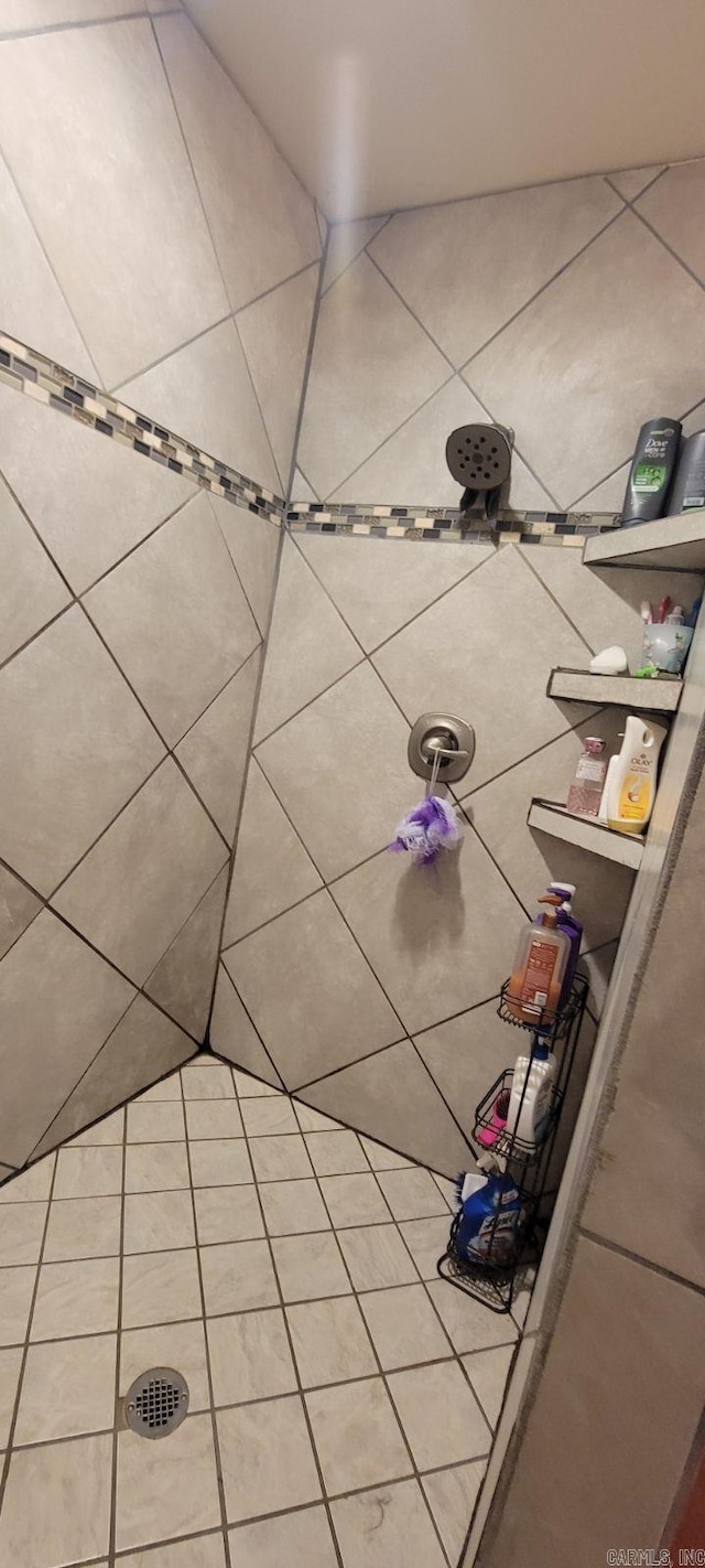 bathroom featuring walk in shower