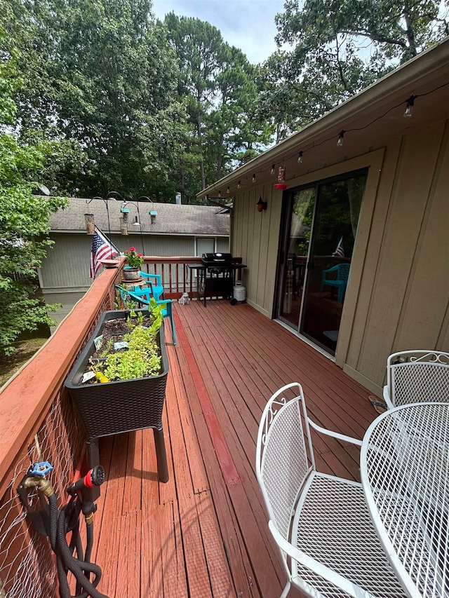 deck with grilling area