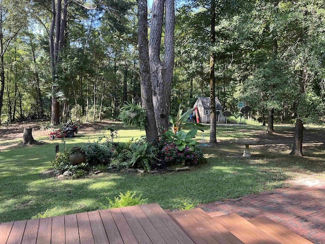 exterior space with an outbuilding and a yard