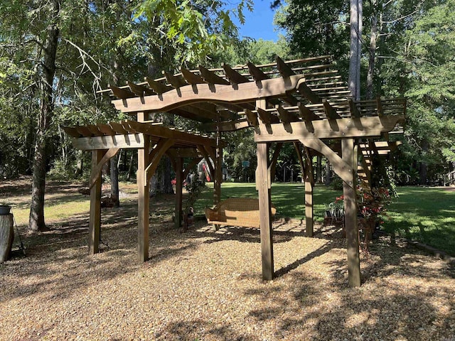 view of home's community featuring a lawn