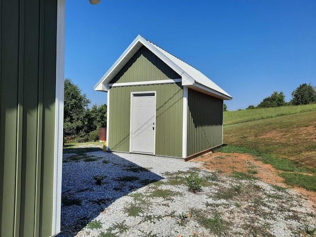 view of outbuilding