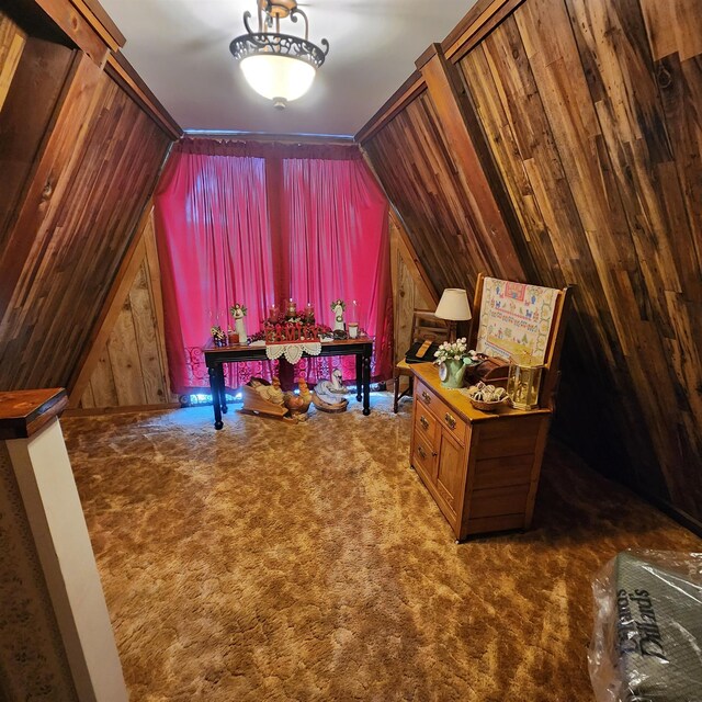 bedroom featuring crown molding and ceiling fan