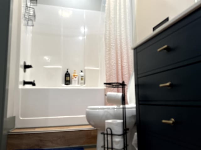 51 Yosemite Dr, Cherokee Village, AR 72529 - bathroom with shower / bath combination with curtain