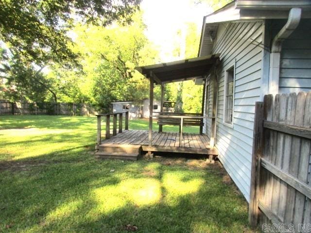 exterior space featuring a yard