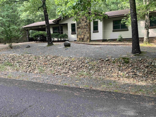 ranch-style house with crawl space