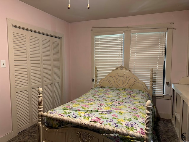 bedroom featuring a closet