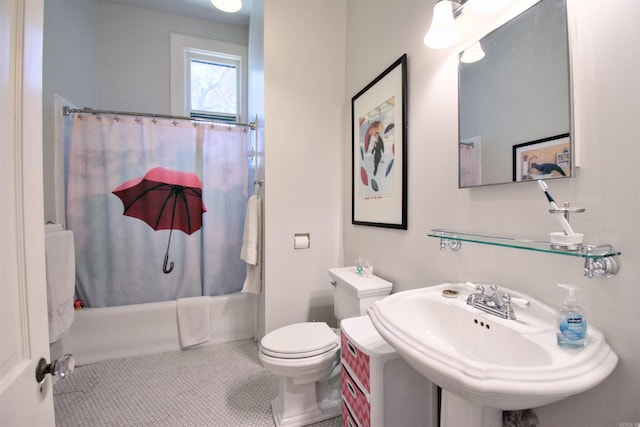 full bathroom with toilet, tile patterned flooring, sink, and shower / bathtub combination with curtain