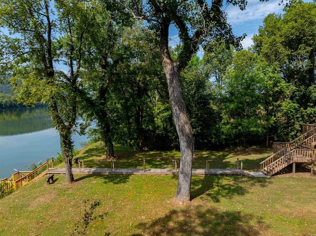 view of yard with a water view