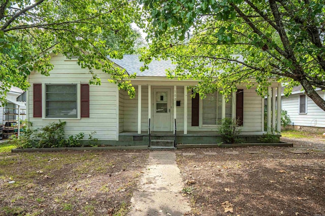 view of front facade featuring covered porch