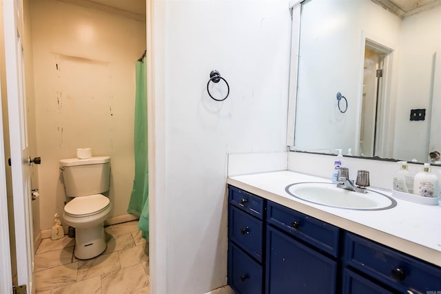 bathroom featuring crown molding, vanity, toilet, and a shower with shower curtain