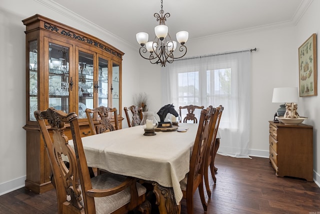 dining space featuring crown molding, dark wood-type flooring, and a notable chandelier